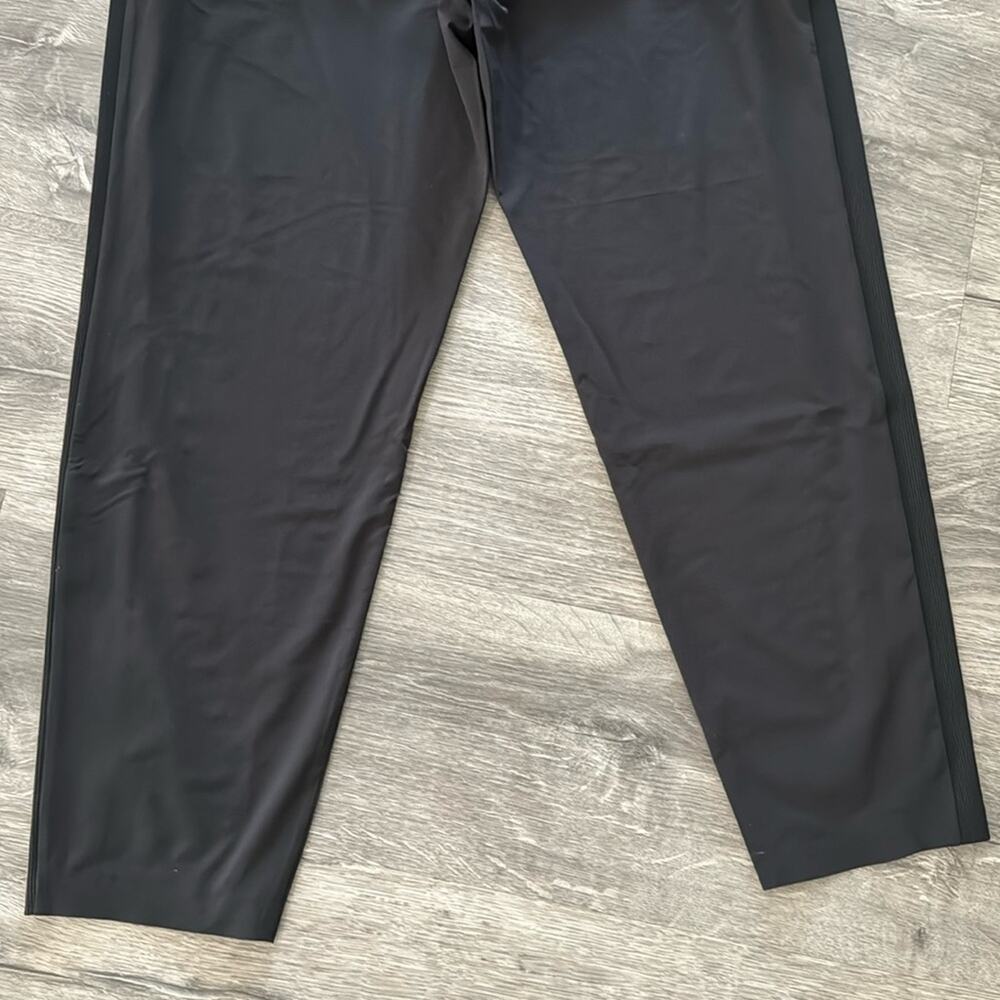 NWT Athleta Brooklyn Mid Rise Ankle Pant Black Size 6 - Picture 8 of 15